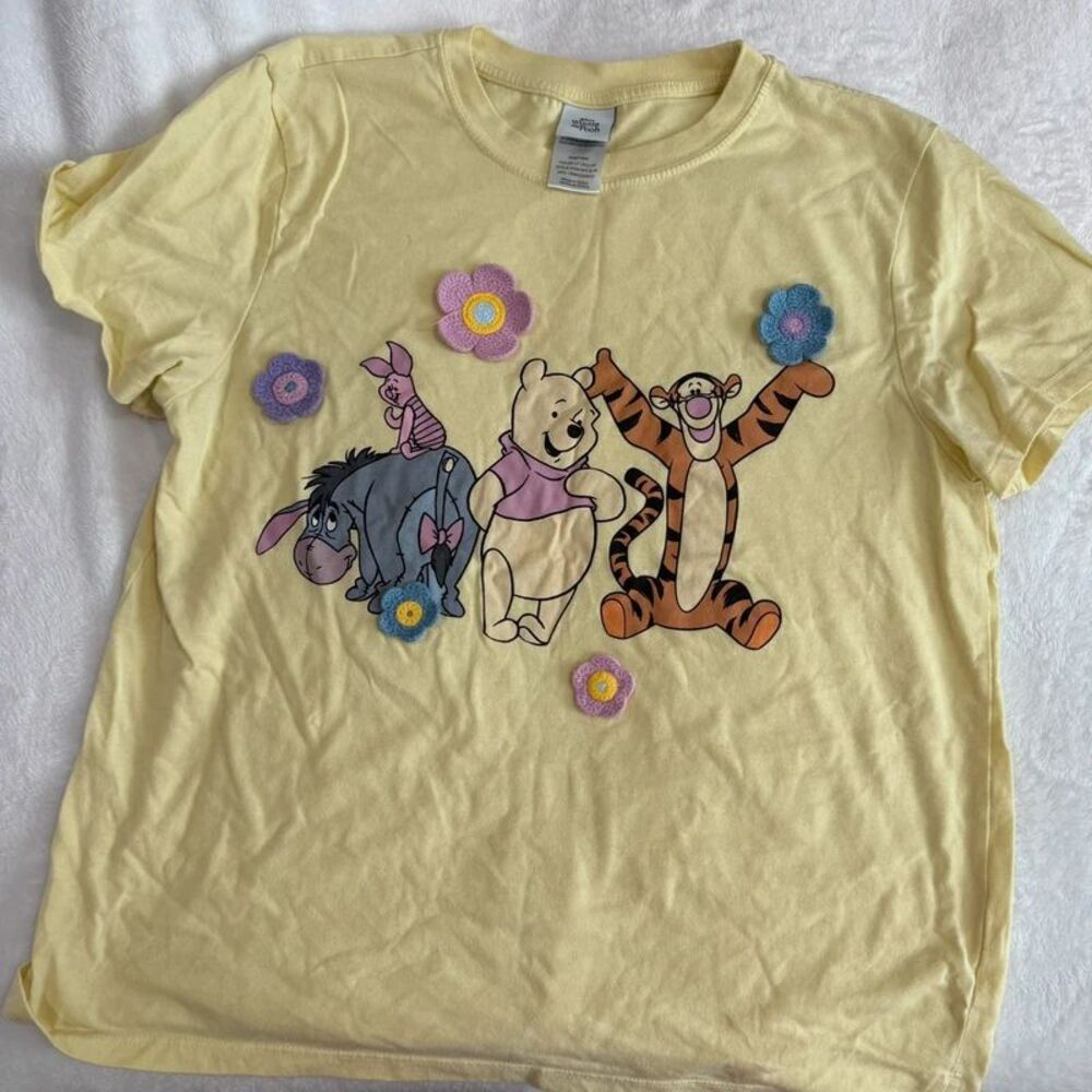 Disney Winnie the Pooh Floral Graphic T-Shirt